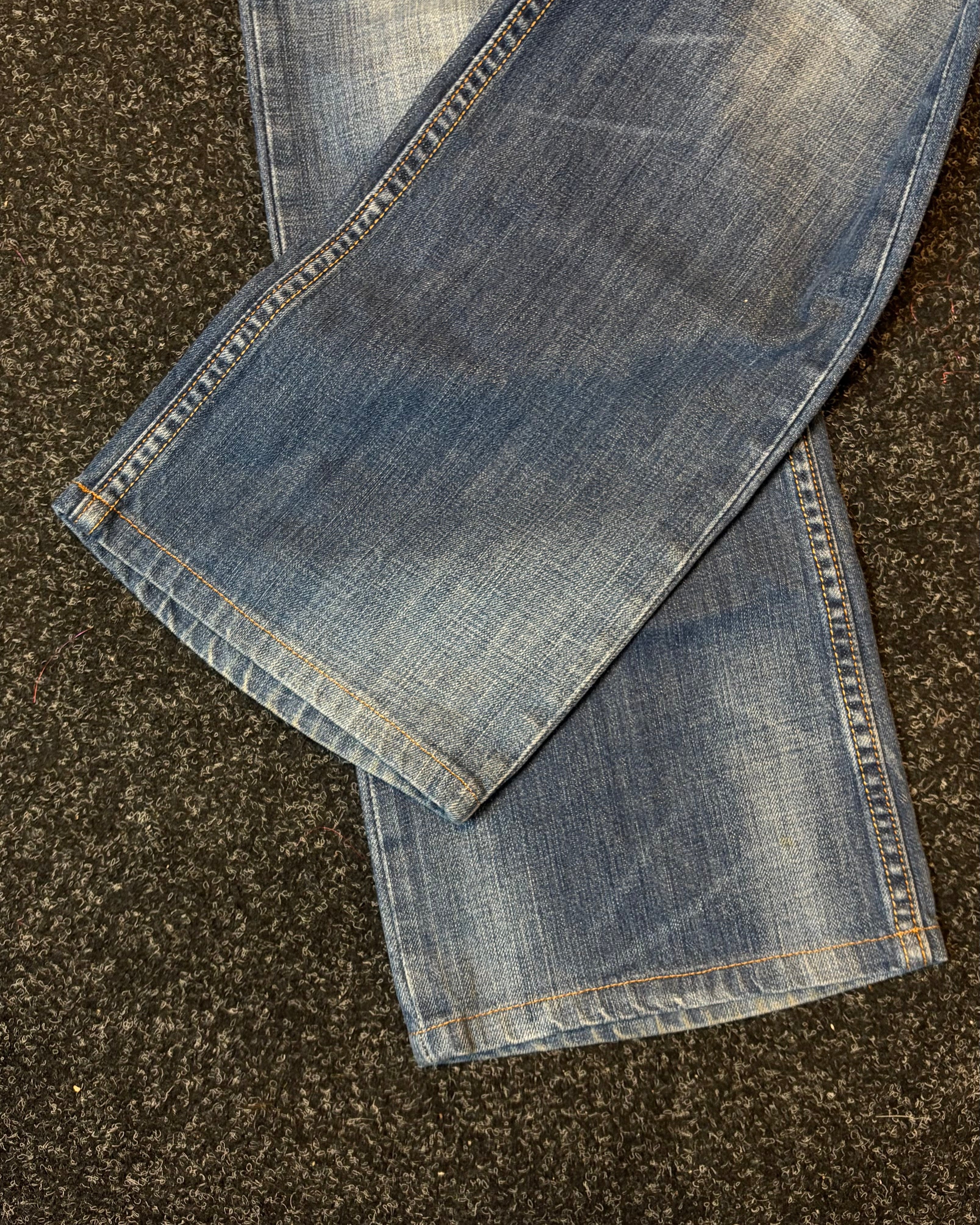 Levis 506